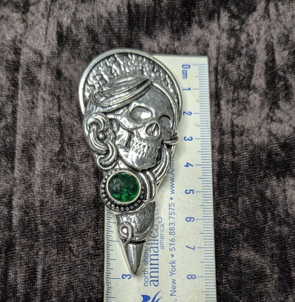 Handcrafted Oversized "La Catrina" Sugar Skull with Green Topaz Pendant - Picture 8 of 11